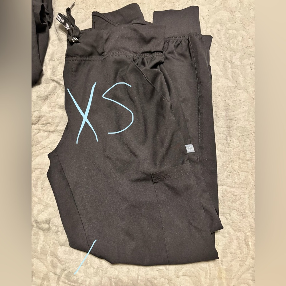 Med Couture Black Women's Jogger Sweatpants